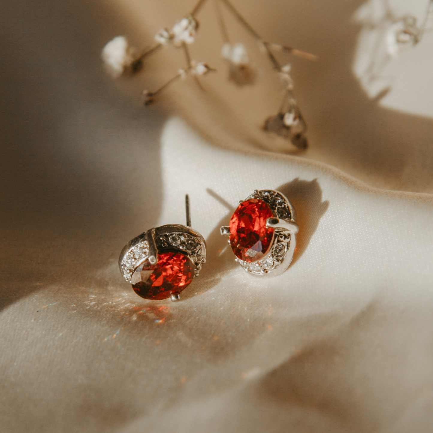 anna karenina vintage earrings by Avery Faye bookish and literature inspired jewellery