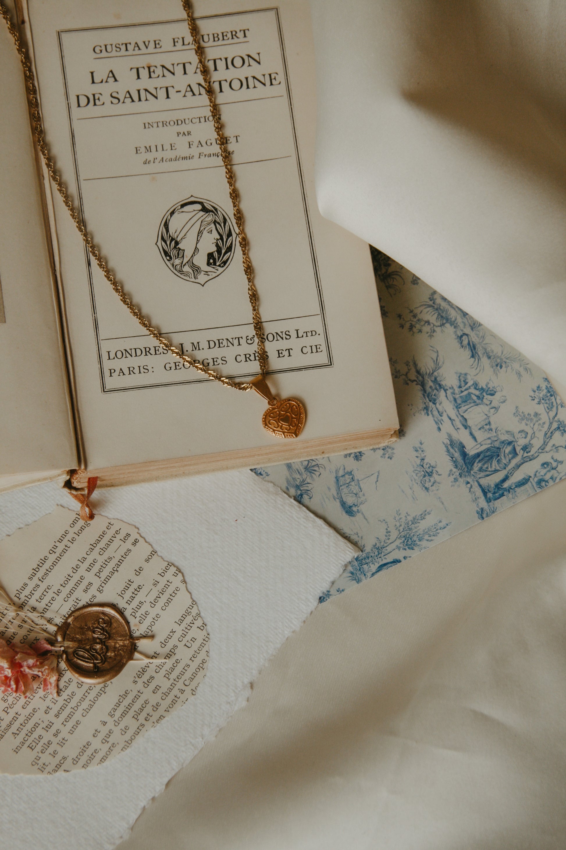 Juliet Capulet inspired heart necklace by bookish jewellery brand Avery Faye
